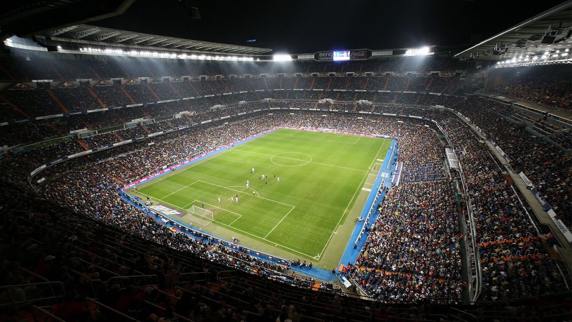 开云app下载-超级替补！维尼修斯如何让AC米兰防线瞬间崩塌？我将根据它生成一个标题。